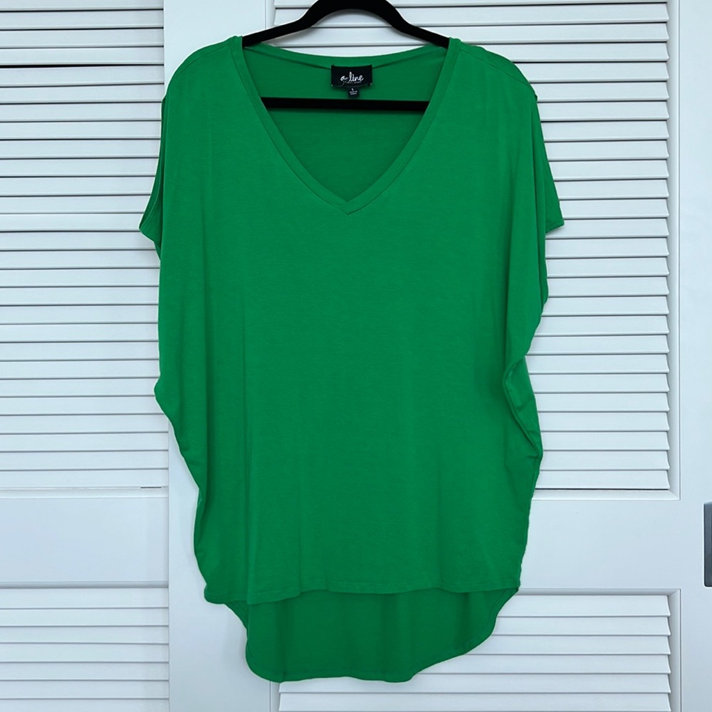 Hawaii A-line Green Top